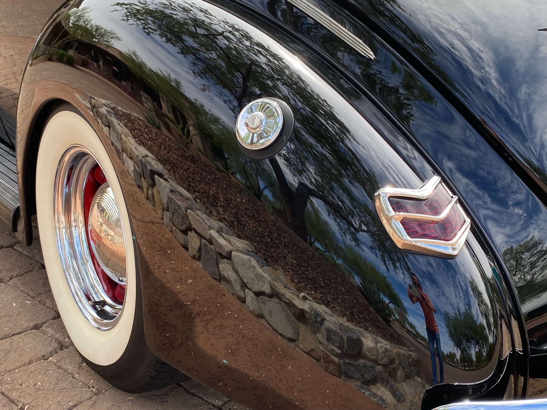 Front fender detail with gas cap and taillight