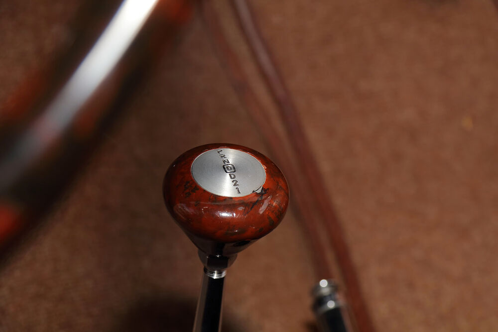 Shifter knob detail
